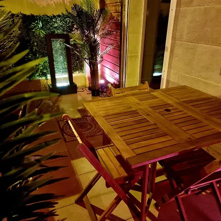 Le Quatorze Apartment Menesplet Exterior photo